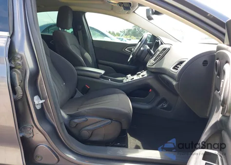 2015 Chrysler 200 Limited из США, поврежденный, VIN 1C3CCCAB8FN722483